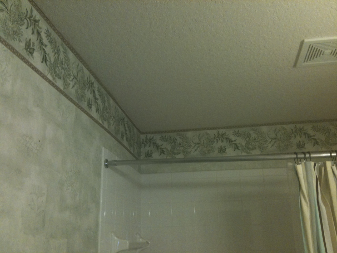 modern country bathroom wallpaper border bathroom on Bad Wallpaper In The Guest Bathroom The 